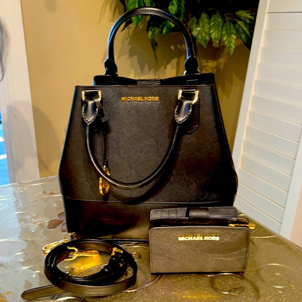 Micheal Kors,
